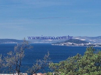 Sutivan, Splitsko-dalmatinska županija