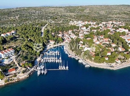 Brac, Splitsko-dalmatinska