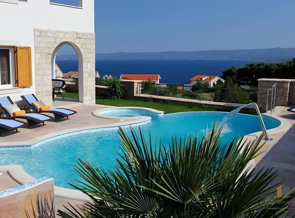 Bol, Split-Dalmatia County 21420
