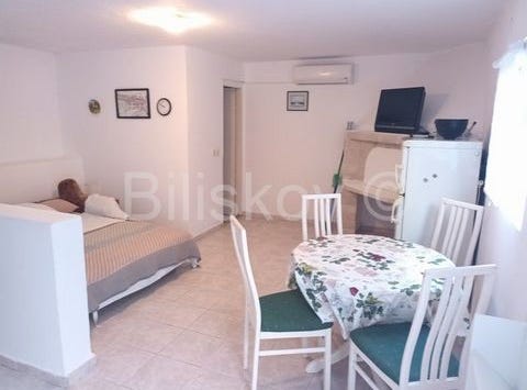 Hvar, Splitsko-dalmatinska 21450