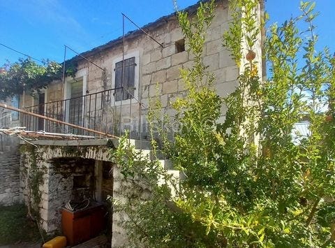 Supetar, Splitsko-dalmatinska 21410