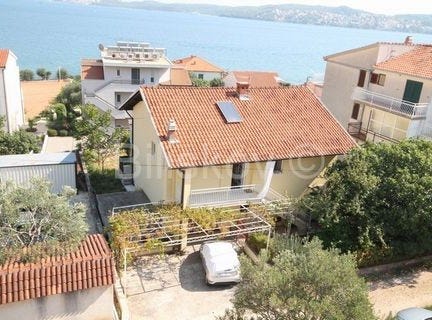 Trogir, Splitsko-dalmatinska 21218
