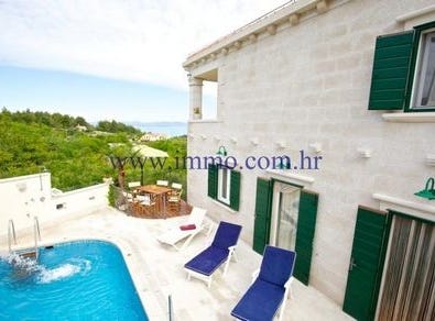 Brač, Split-Dalmatia County 21400