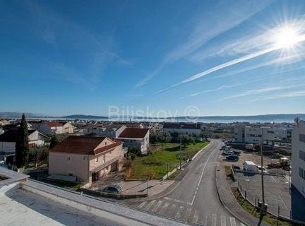 Kastel Luksic, Splitsko-dalmatinska 21217