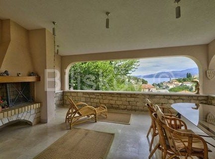Supetar, Splitsko-dalmatinska 21410