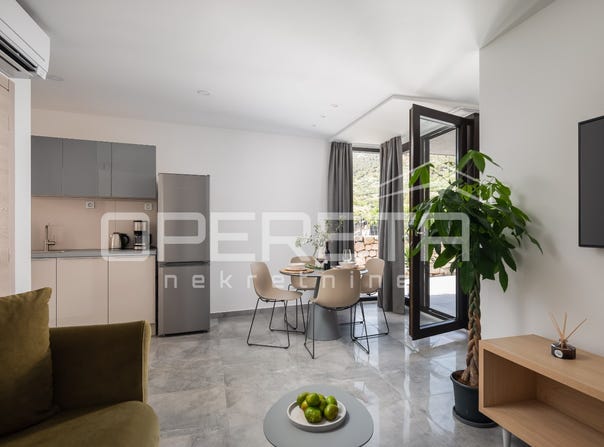 Komiža, Split-Dalmatia County 21485