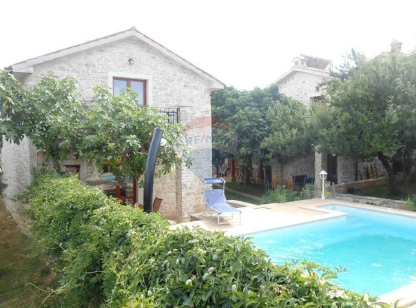 Marčana, Istria County 52208
