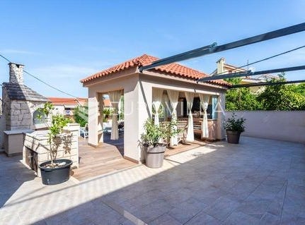 Trogir, Splitsko-dalmatinska