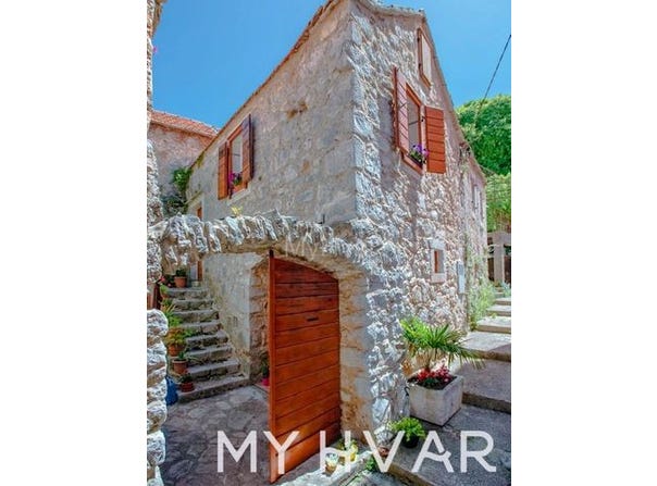 Stari grad, Splitsko-dalmatinska 21465