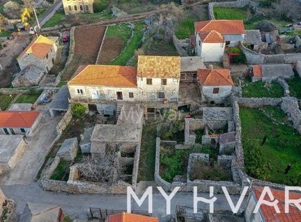 Stari grad, Splitsko-dalmatinska 21222