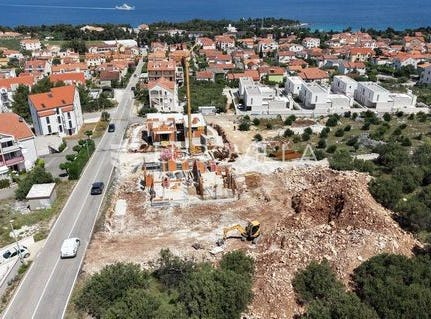 Supetar, Splitsko-dalmatinska