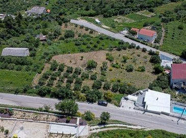 Kastel Luksic, Splitsko-dalmatinska 21216