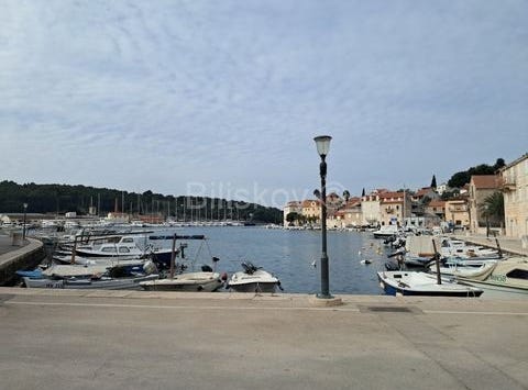 Brac, Splitsko-dalmatinska 21405