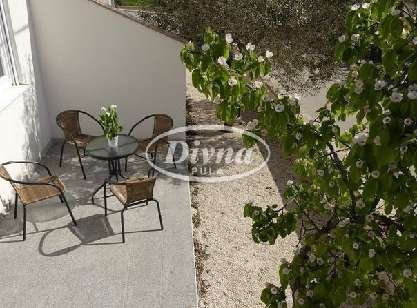 Pula, Istria County 52212