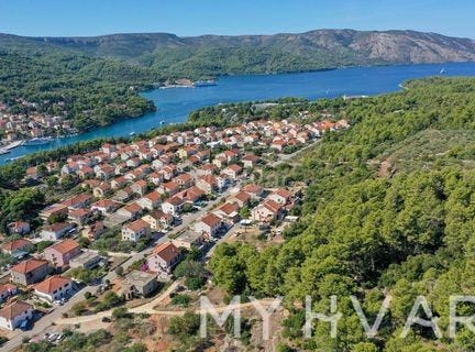 Stari grad, Splitsko-dalmatinska 21460