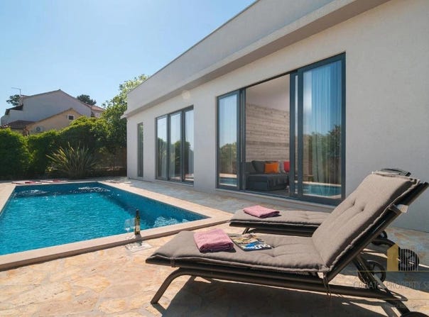 Sutivan, Split-Dalmatia County 21403