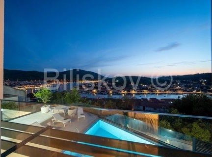 Vela luka, Dubrovacko-neretvanska 20270
