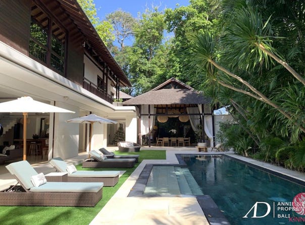 Seminyak, Badung, Bali 80361