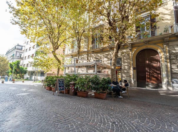 Naples, Campania 80129