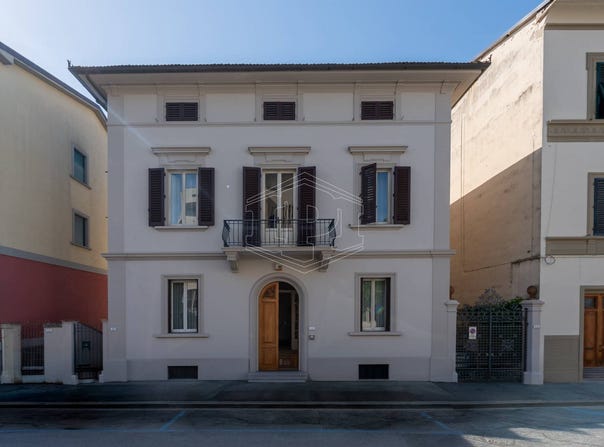 Empoli, Tuscany 50053