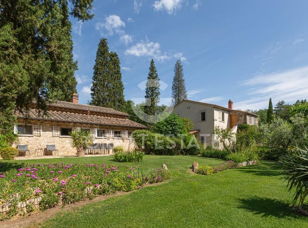 Cetona, Tuscany 53040