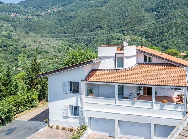 Fosdinovo, Tuscany 54035