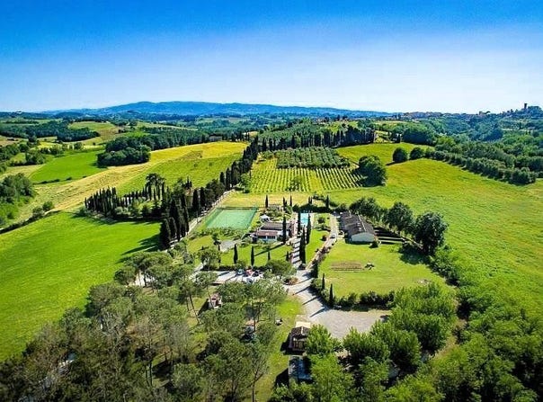 Ponsacco, Tuscany 56038
