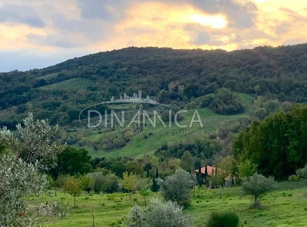 Serrazzano, Tuscany 56044