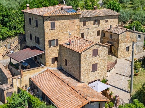 Volterra, Tuscany 56048