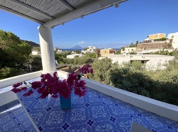 Panarea, Sicily 98050