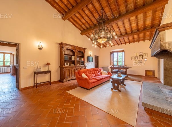 Arezzo, Tuscany 52100