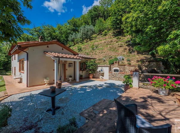 Camaiore, Tuscany 55041