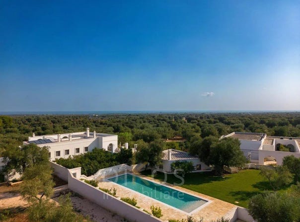 Ostuni, Apulia 72017