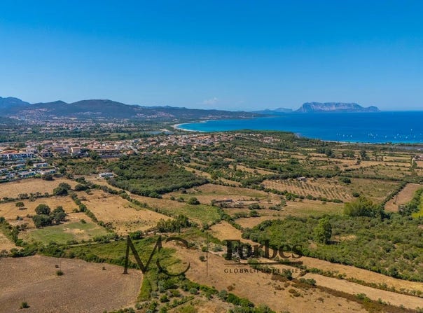 Budoni, Sardinia 08020