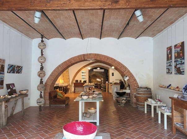 Cetona, Tuscany 53040