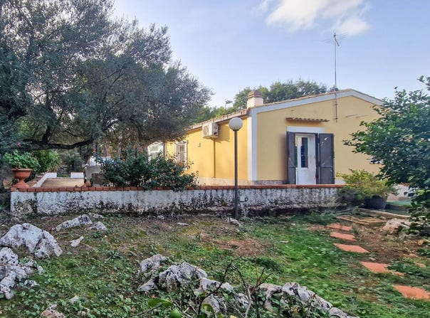 Noto, Sicily 96017