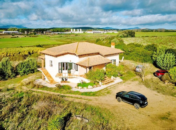Olmedo, Sardinia 07040