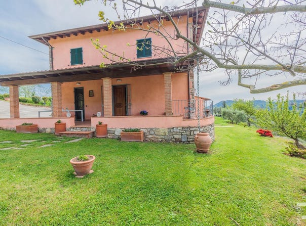 Pescaglia, Tuscany 55060