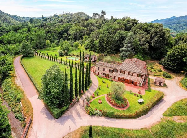 Lucca, Tuscany 55100