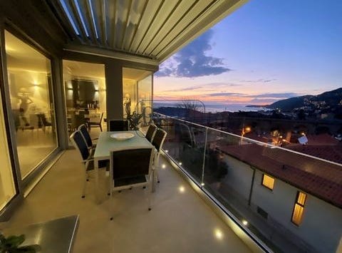 Die Adresse erhalten Sie vom Anbieter, Trieste, Friuli-Venezia Giulia 34136