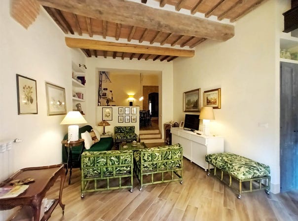 Cetona, Tuscany 53040