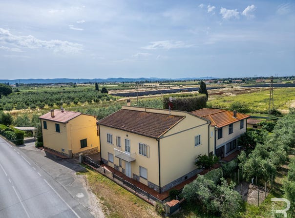 Via Suveretana, Campiglia Marittima, Tuscany 57021