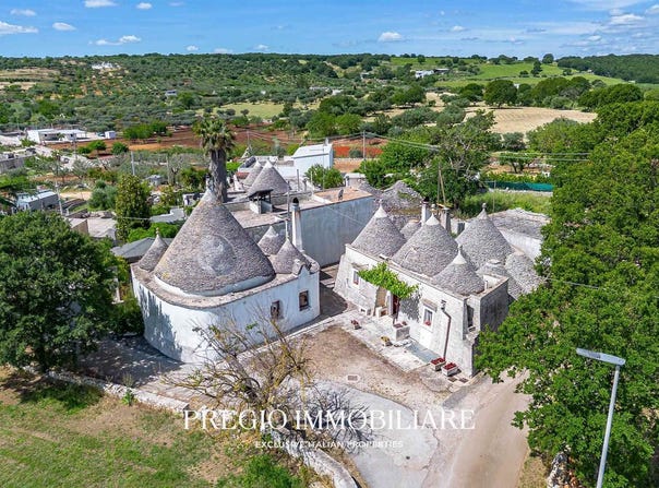 Alberobello, Apulia 70011
