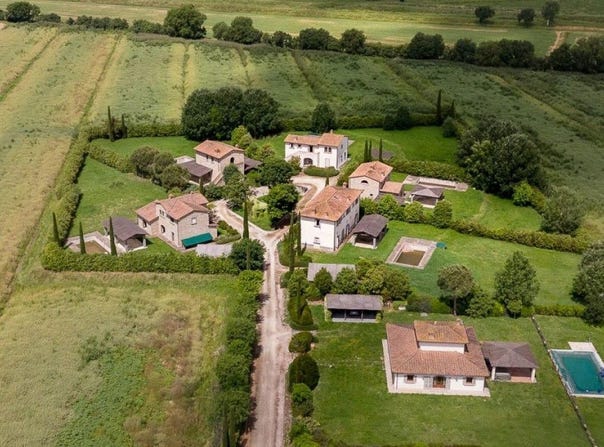 Cortona, Tuscany 52044