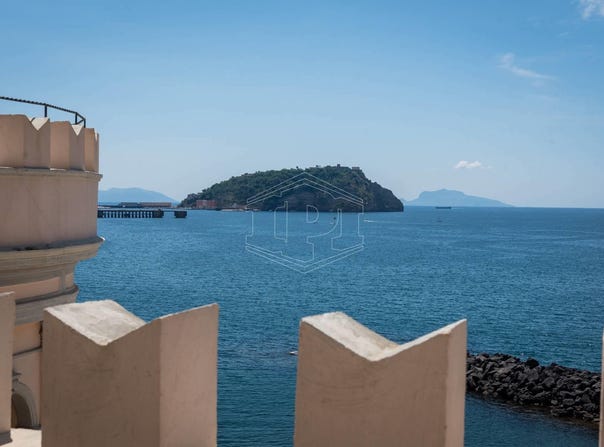 Pozzuoli, Campania 80078