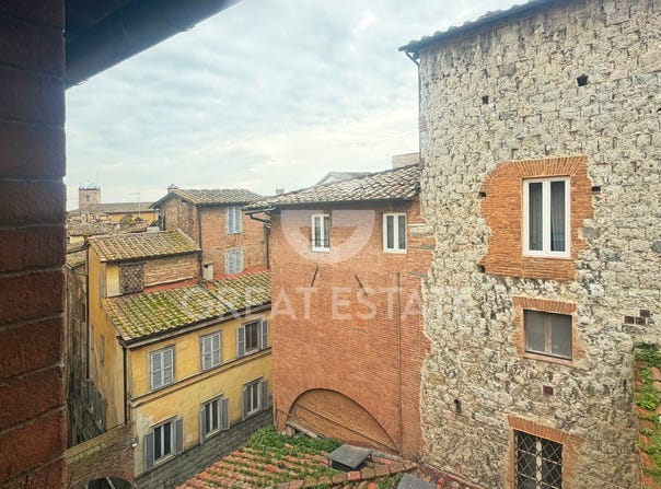 Siena, Tuscany 53100