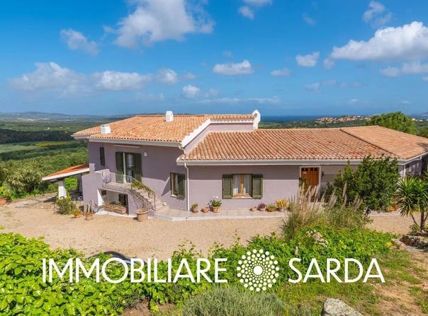 Palau, Sardinia 07020