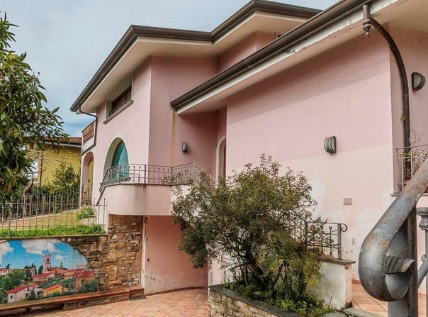 Massarosa, Tuscany 55054