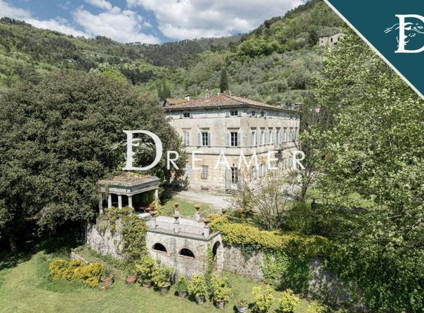 Lucca, Tuscany 55100