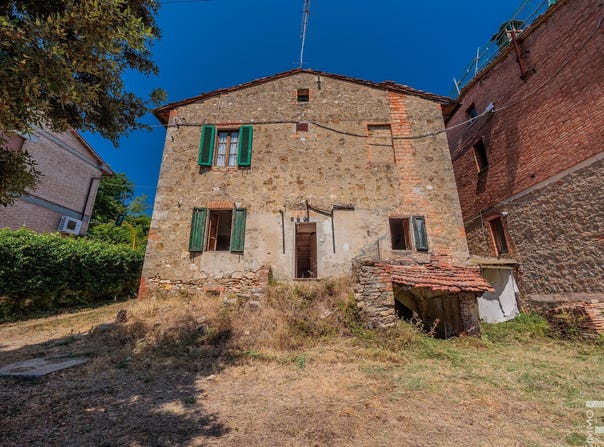 Monteriggioni, Tuscany 53035